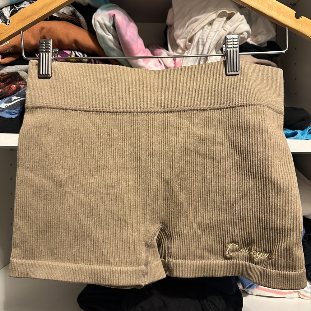 Cute short gym shorts size medium